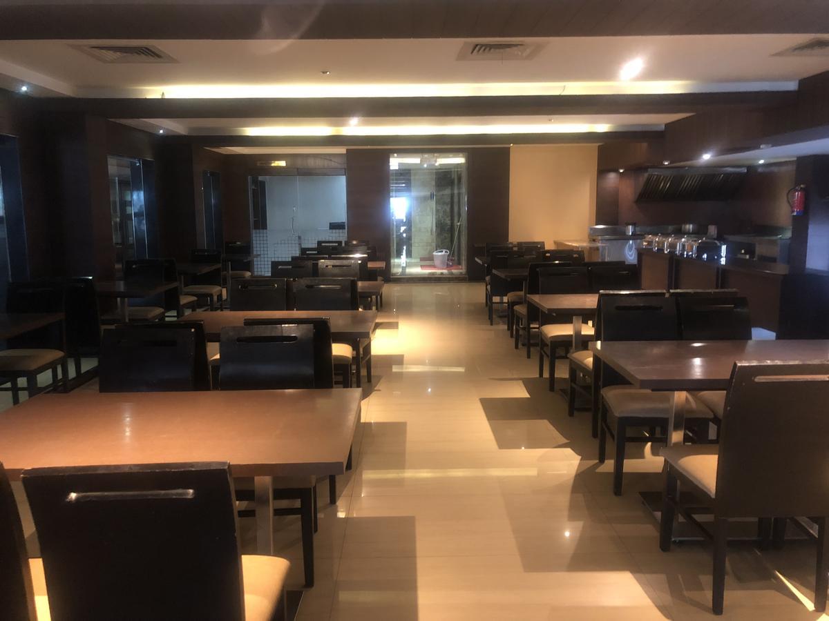 โรงแรม ฌานส์ Tiruchirappalli ภายนอก รูปภาพ